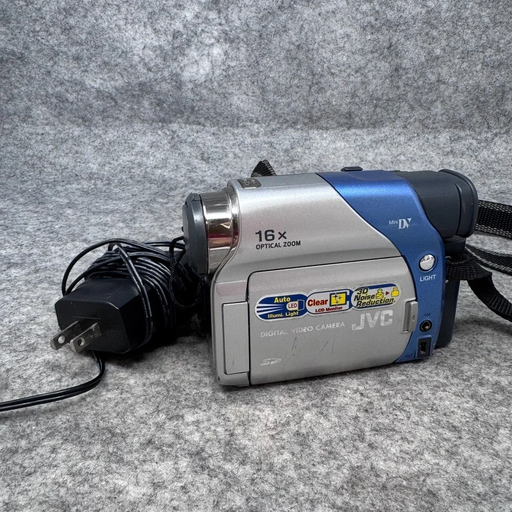 JVC Digital Video Camera GR-D72U MiniDV Camcorder Charger *Parts Only‎